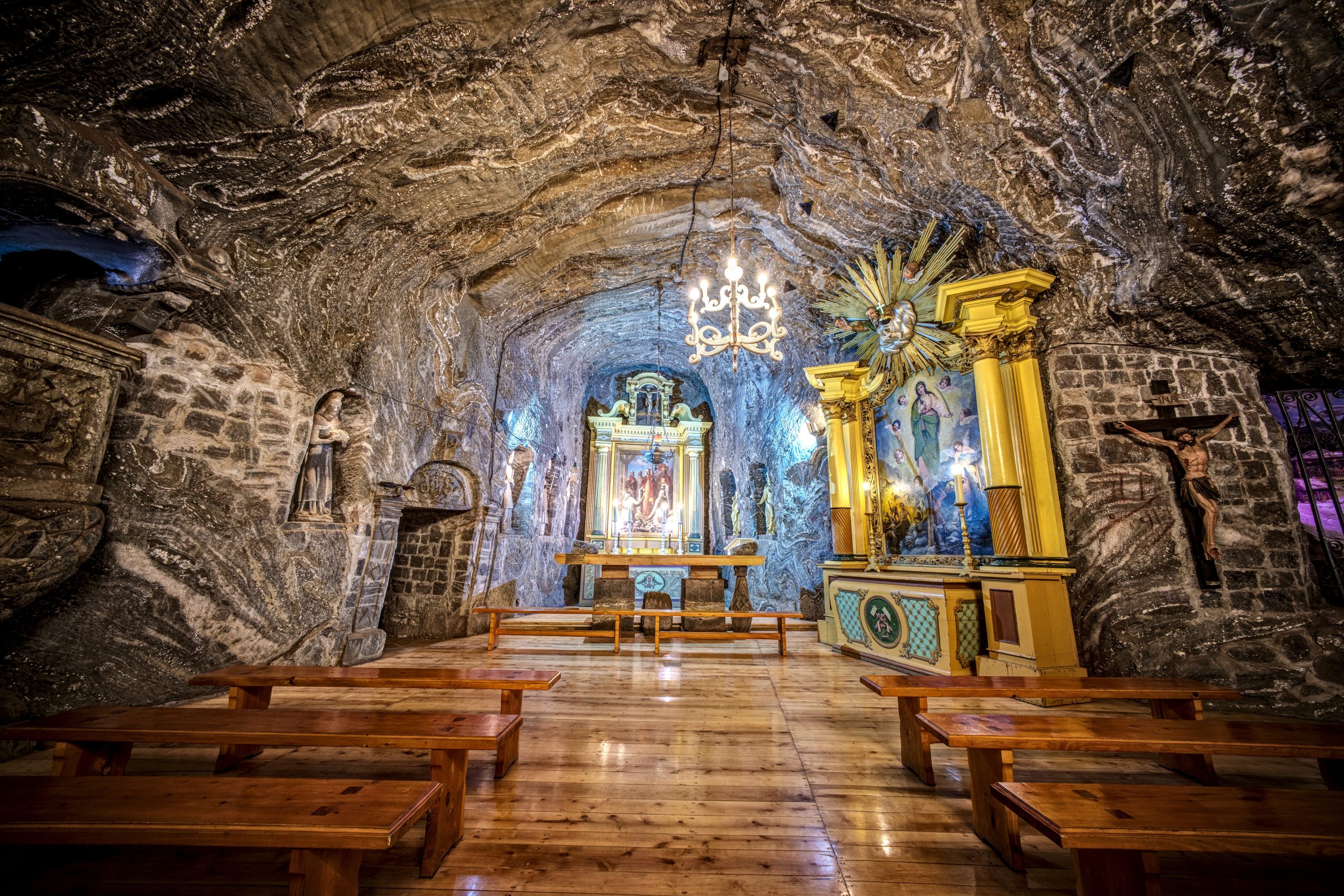 Bochnia Salt Mine Poland: Underground Lake Chapel UNESCO - Complete Guide 06022016_DSC07405_6-copy-scaled