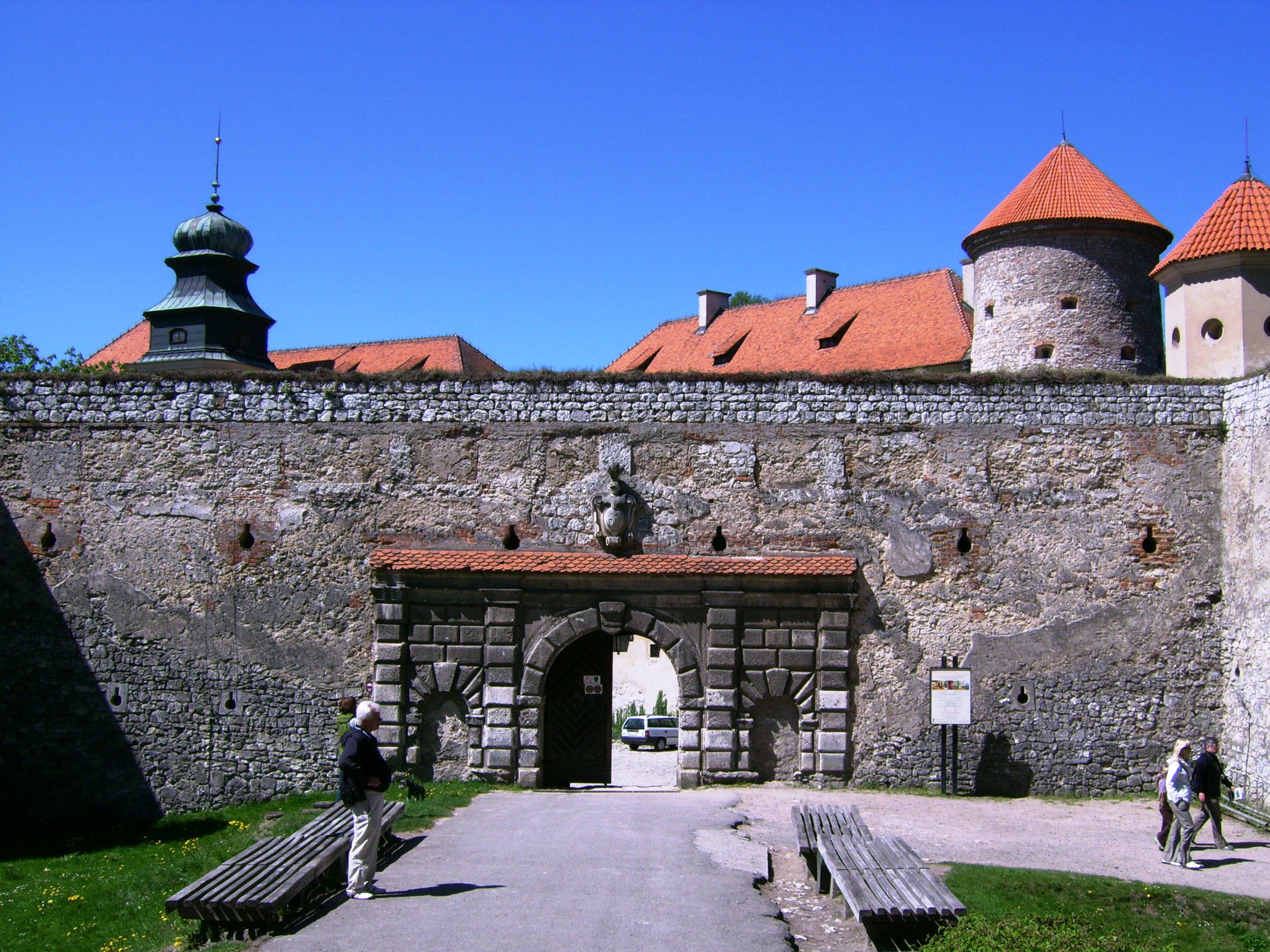 Pieskowa Skała Castle