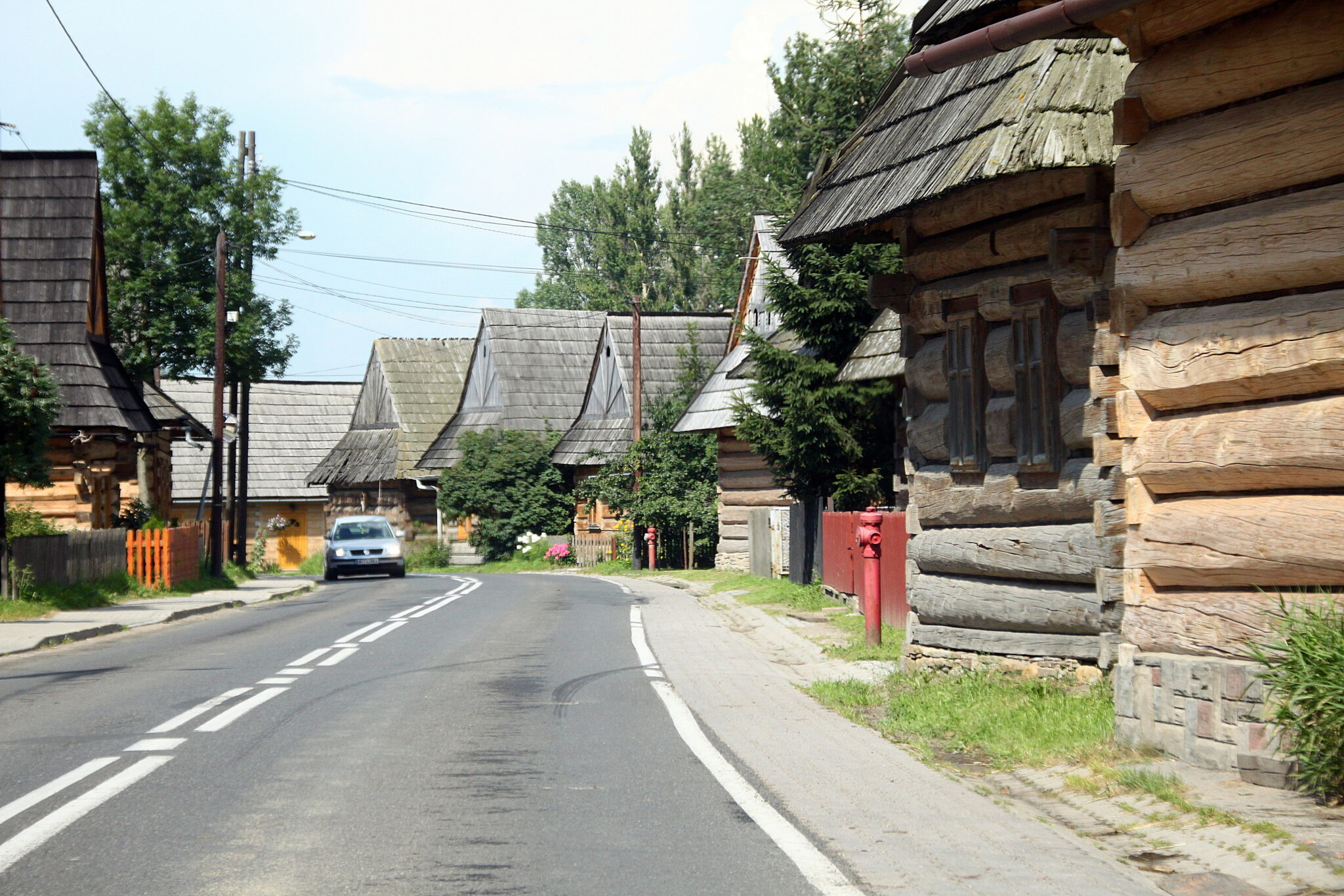 chocho-w-traditional-wooden-village-poland-guide-2026